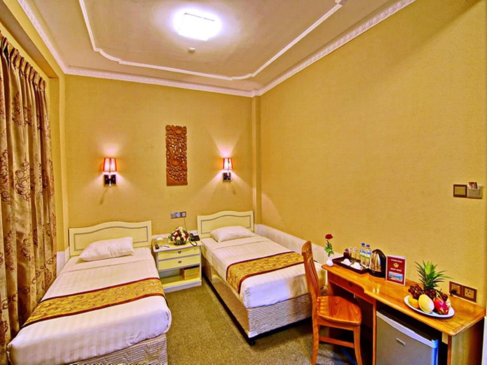 Smart Hotel Mandalay Exteriör bild