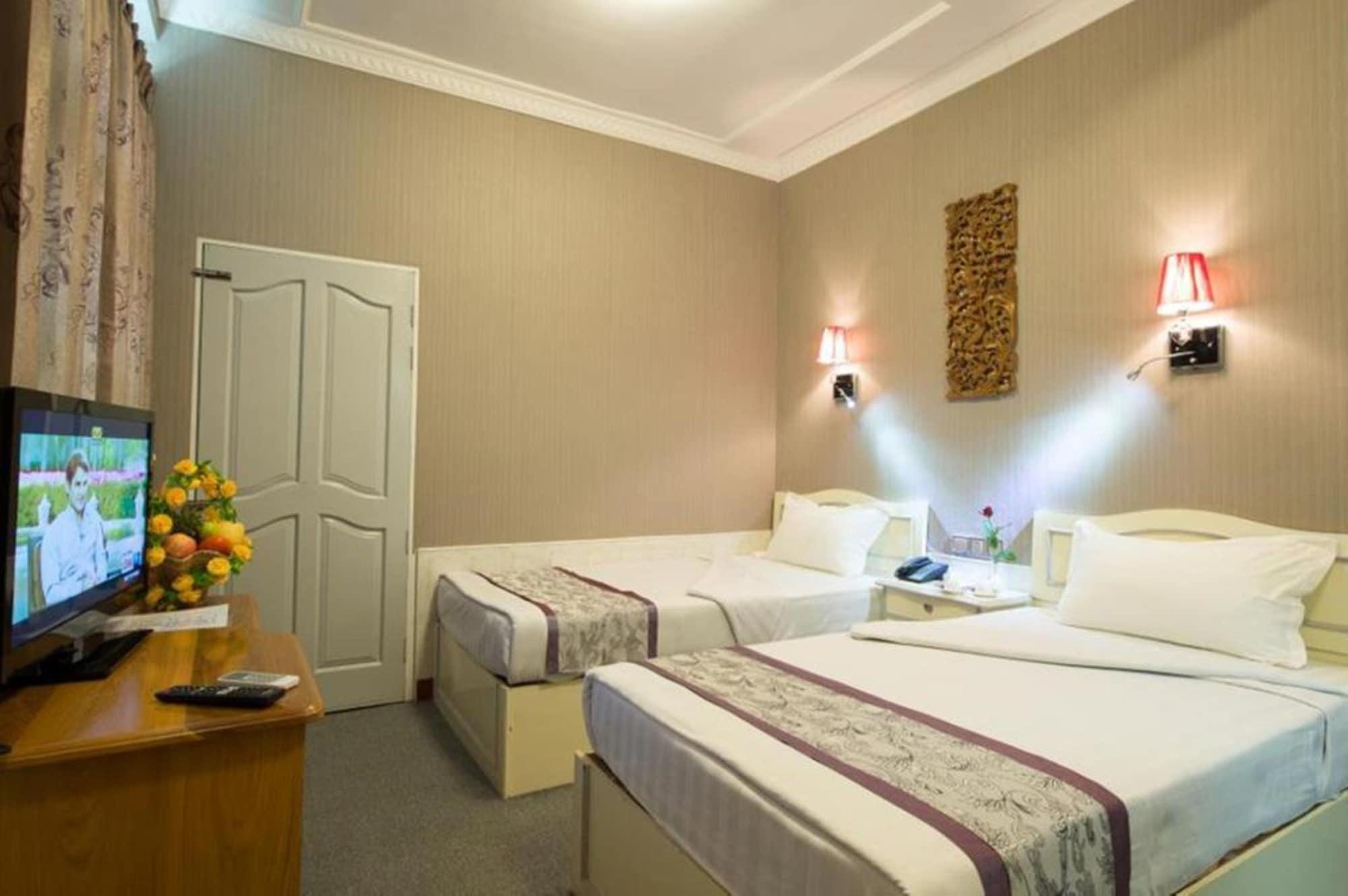 Smart Hotel Mandalay Exteriör bild