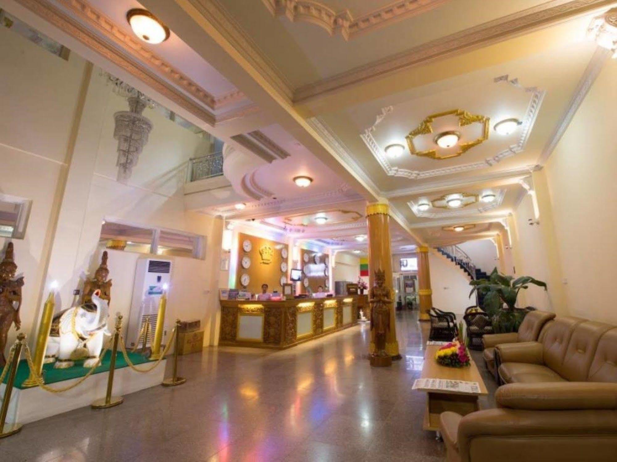 Smart Hotel Mandalay Exteriör bild