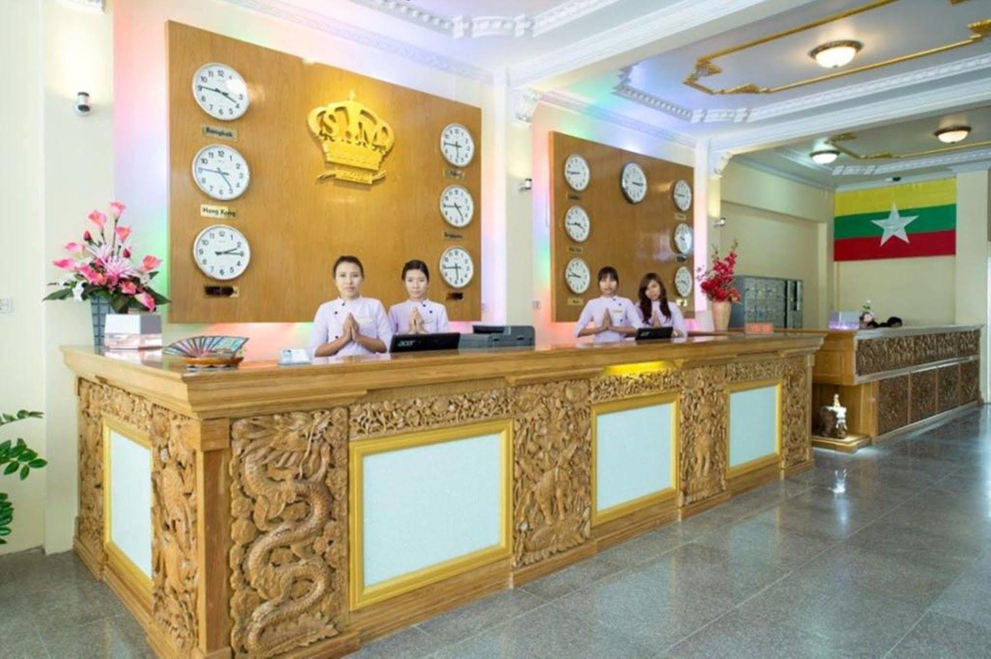 Smart Hotel Mandalay Exteriör bild