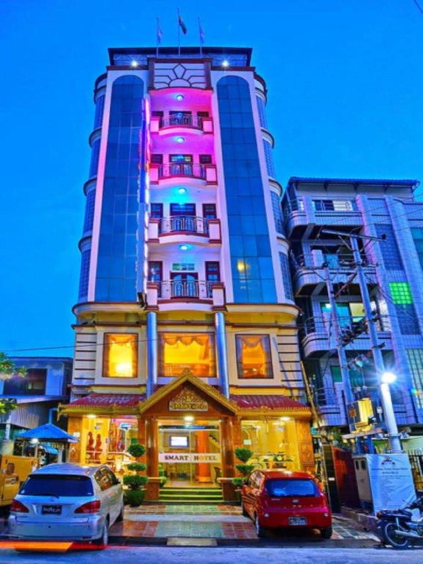 Smart Hotel Mandalay Exteriör bild